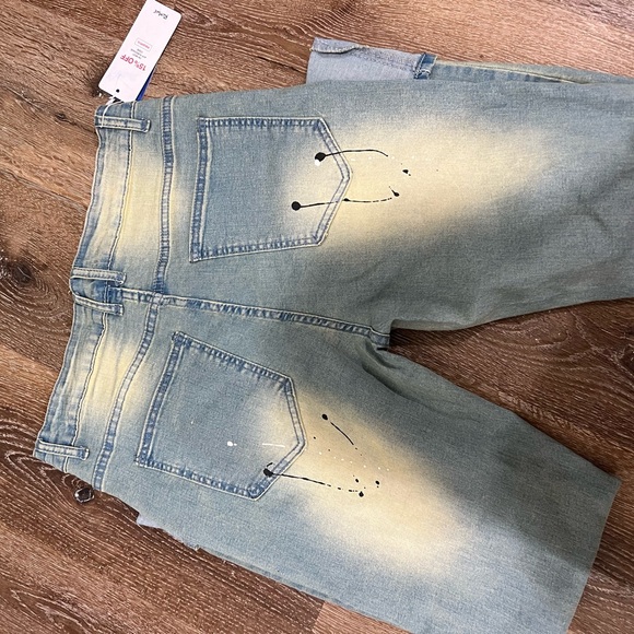 Ripped jeans, tanned and blue, good for winter, a little bit long. - Picture 4 of 4